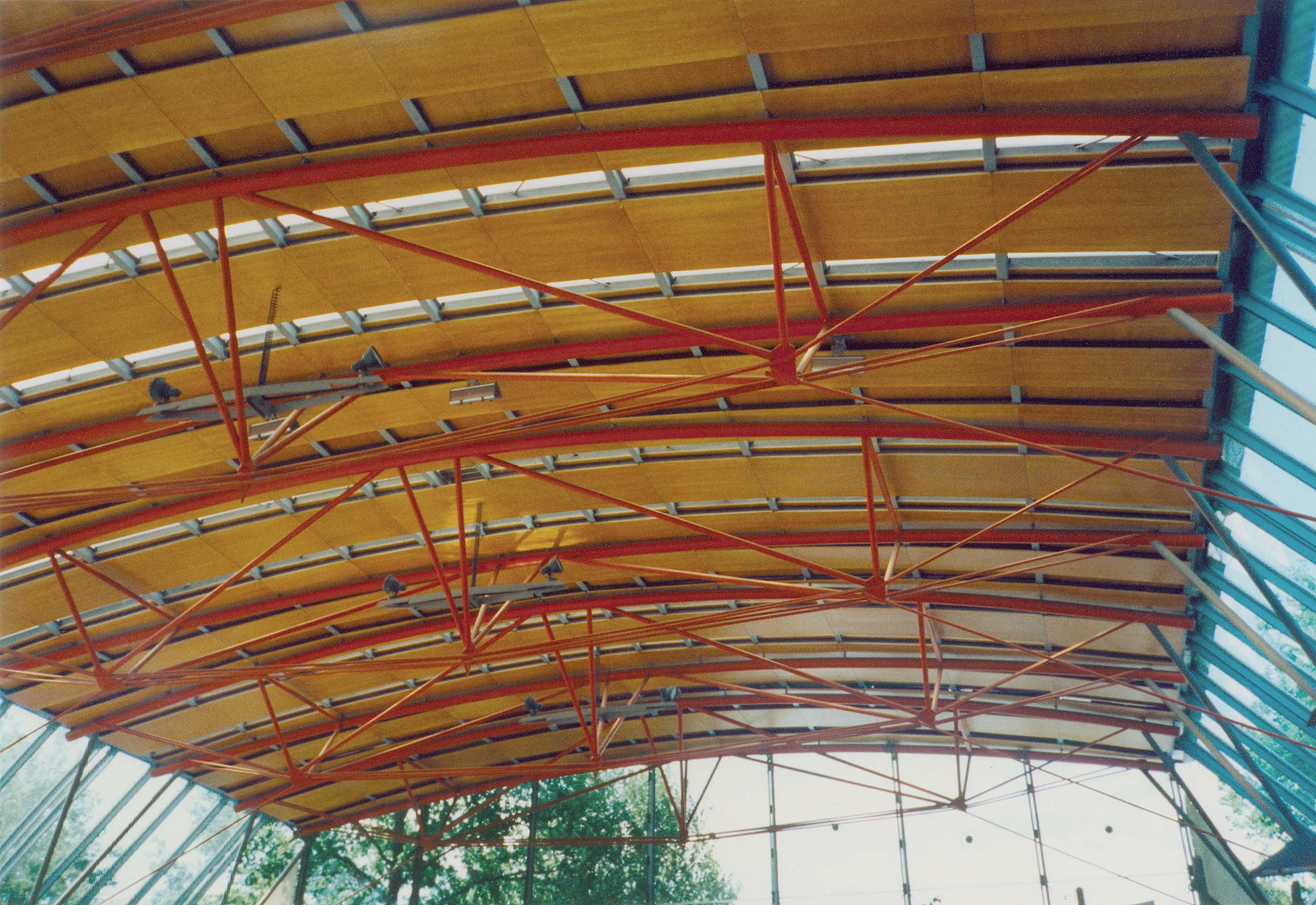 Britzer-Garten-1992, Dachkonstruktion der Festhalle