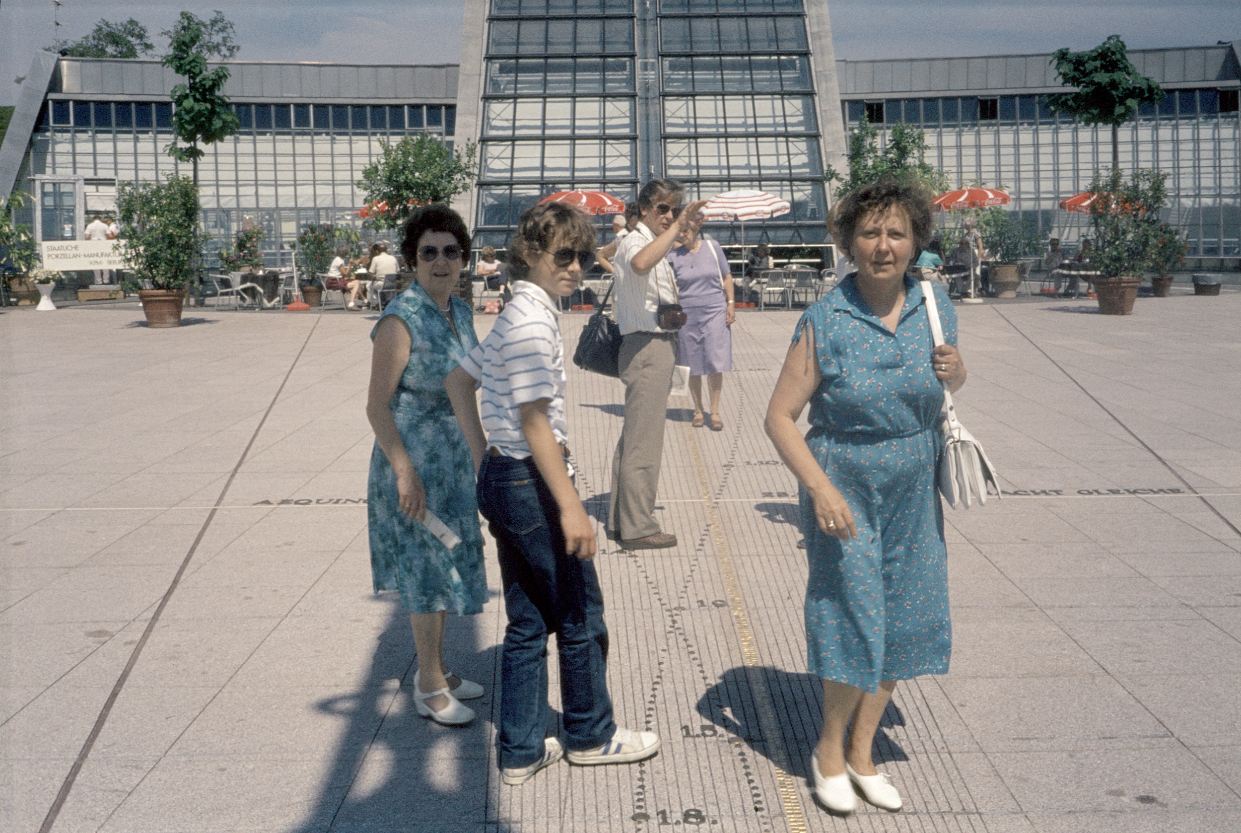 Bundesgartenschau-1985, Kalenderplatz, Aussichtsplattform und Restaurant