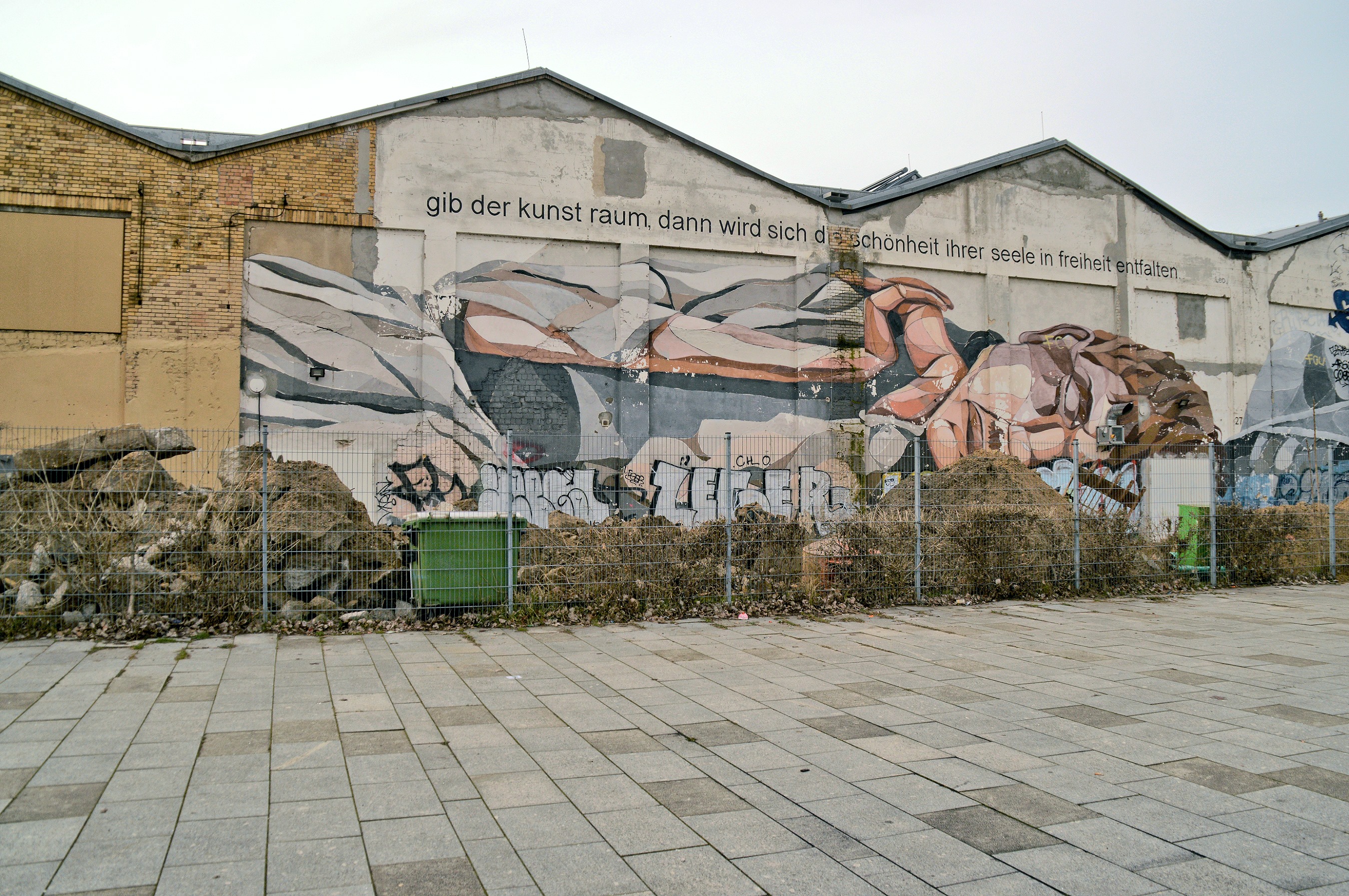 Oberschoeneweide, Platz am Kaisersteg, Wandbild Reinbeckhallen
