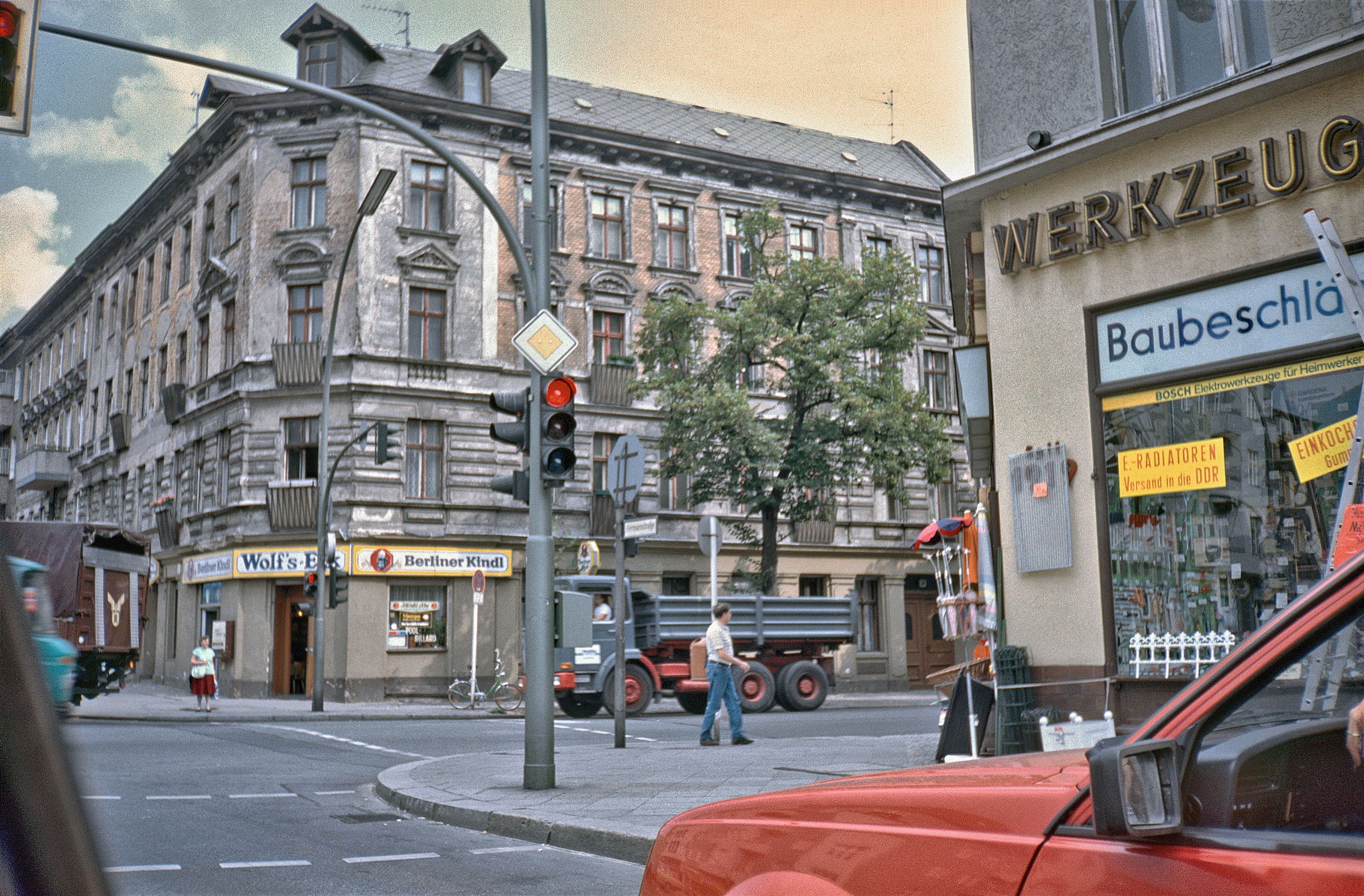 Hermannstrasse, Ecke Silbersteinstrasse, Wolf's-Eck, Eisenwaren