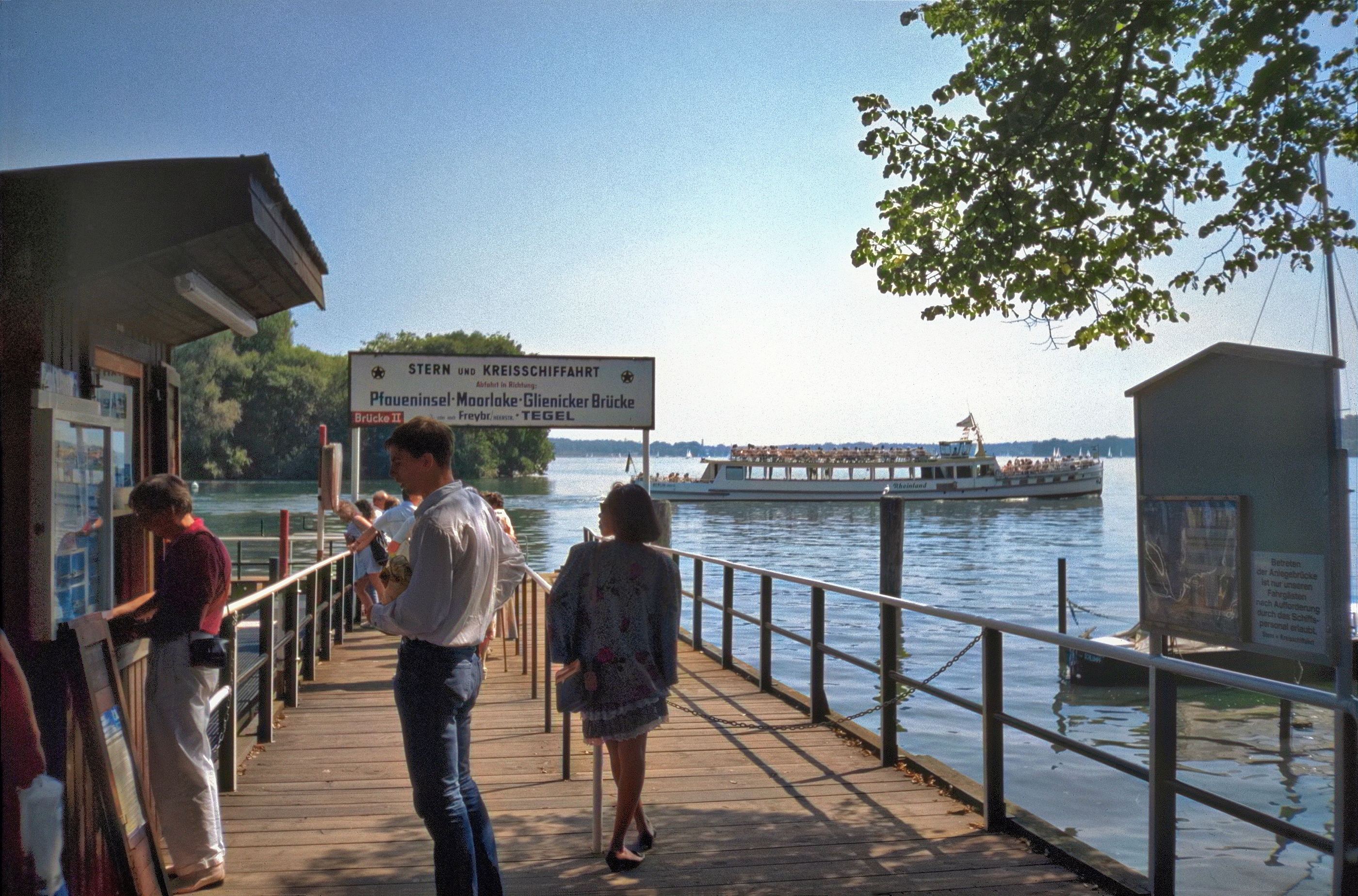 Berlin 1989, Kladow, Dampferanlegestelle der Stern und Kreisschiffahrt