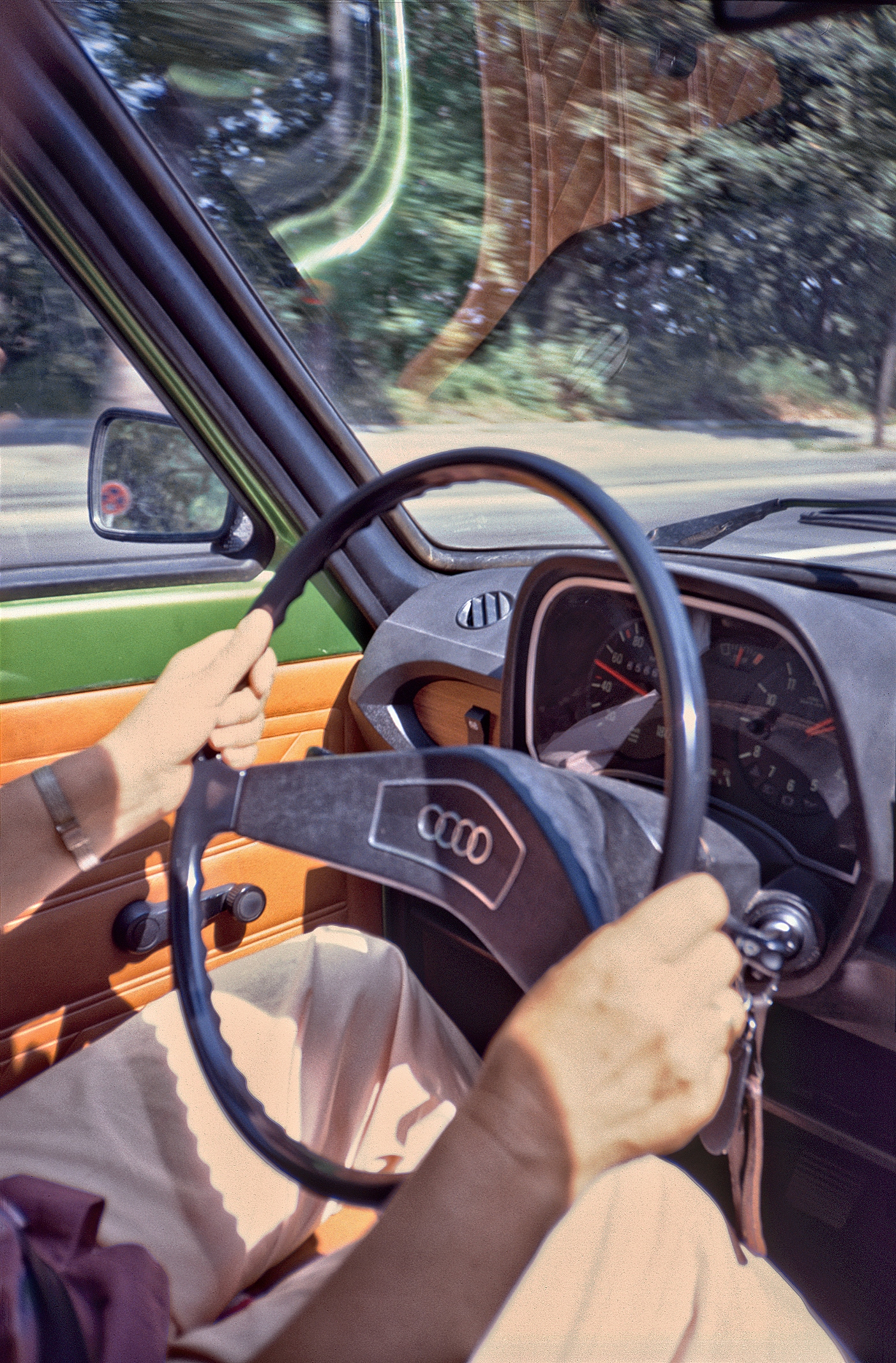 Berlin 1989, Oma am Lenkrad ihres Audis