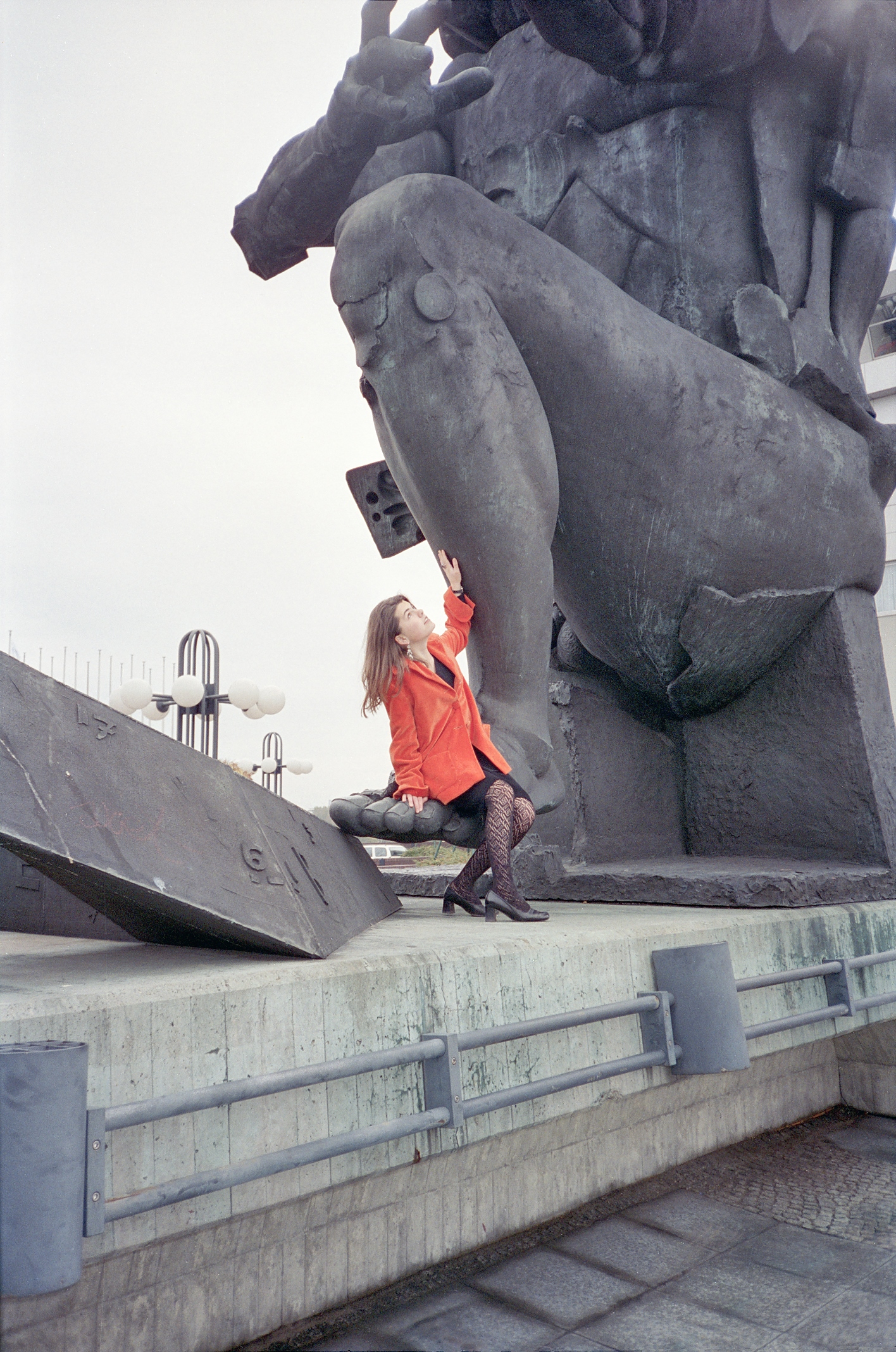 ICC-Messedamm--Skulptur-Alexander-vor-Ekbatana