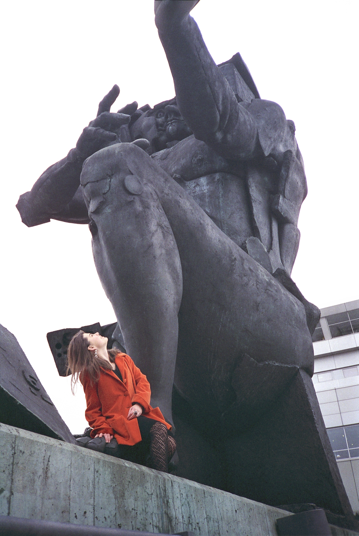 ICC-Messedamm--Skulptur-Alexander-vor-Ekbatana