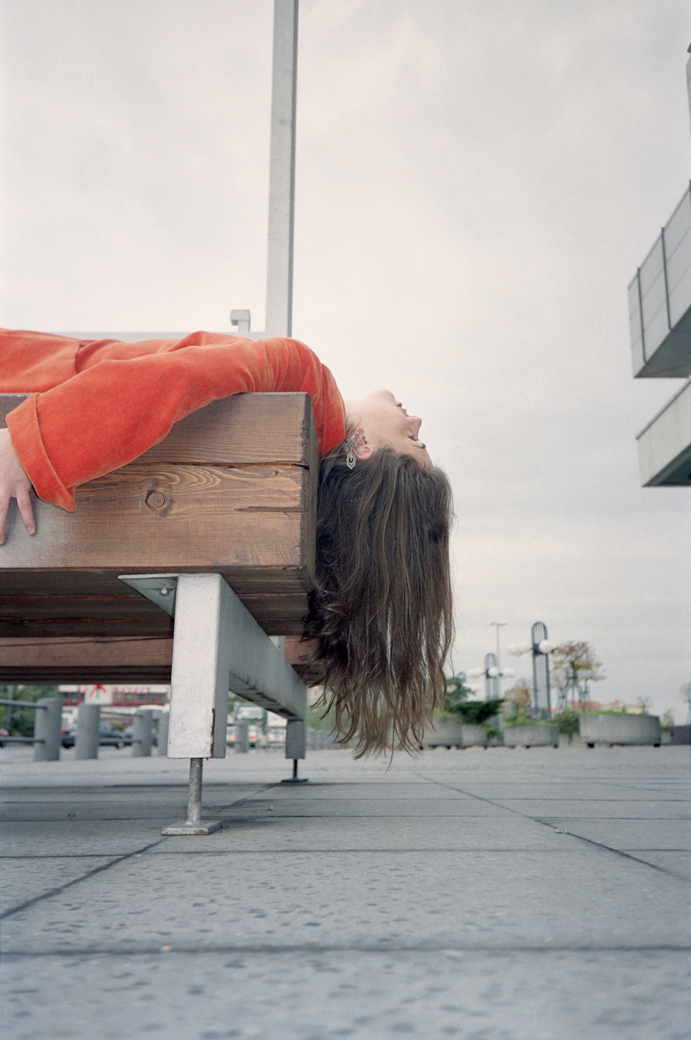 Auf-Bank-am-Messedamm-Ueberblendbild-normal
