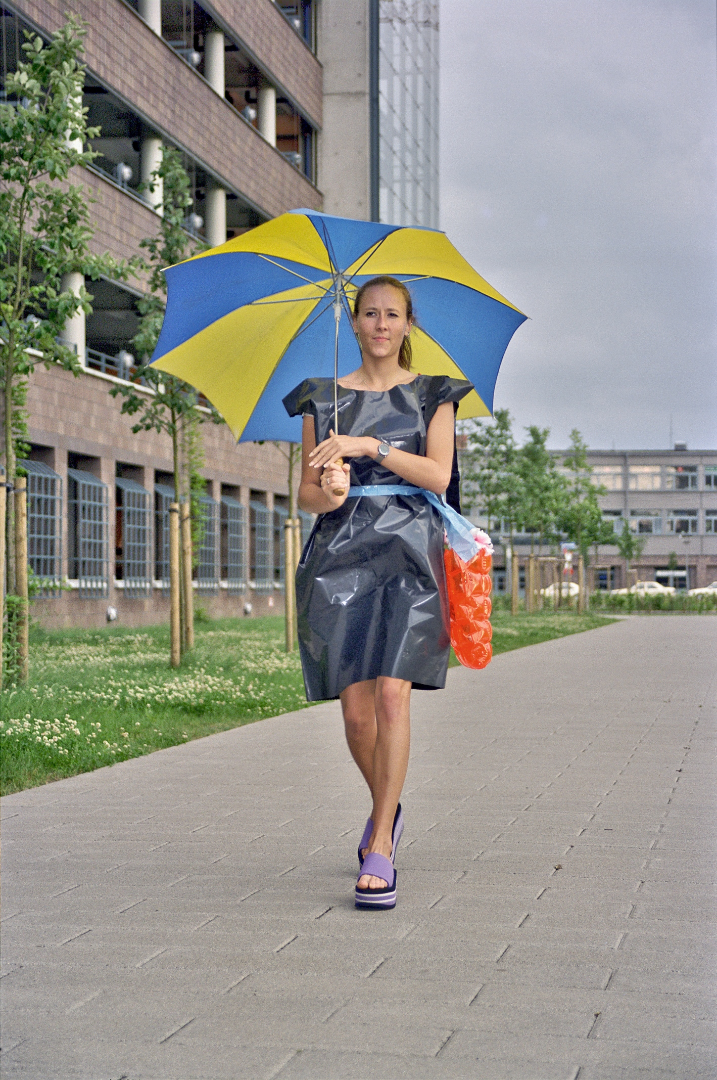 Flughafen-Bremen, Allee am Parkhaus an der Hermann-Koehl-Strasse