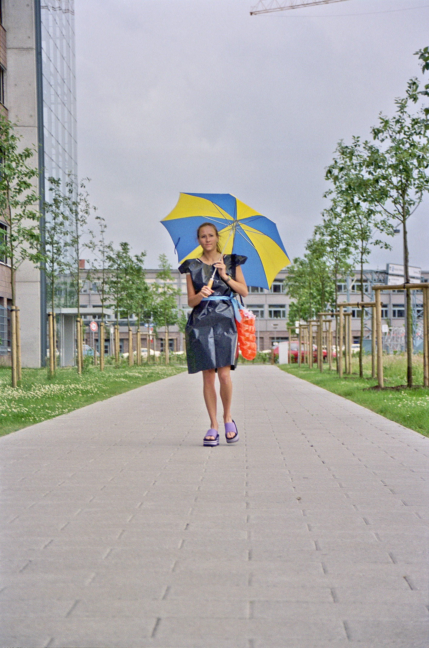 Flughafen-Bremen, Allee am Parkhaus an der Hermann-Koehl-Strasse