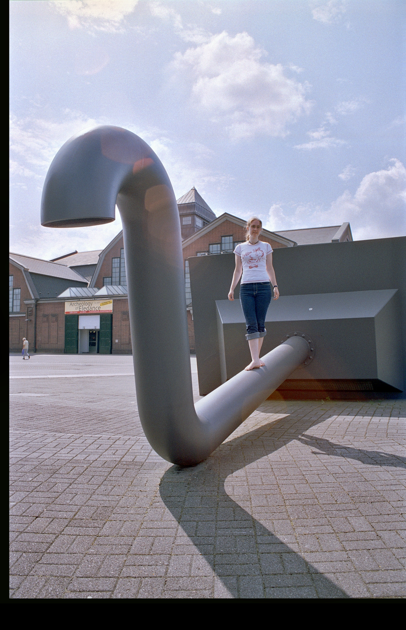 Parkwiese an der Alster, Auf einem Bein stehen