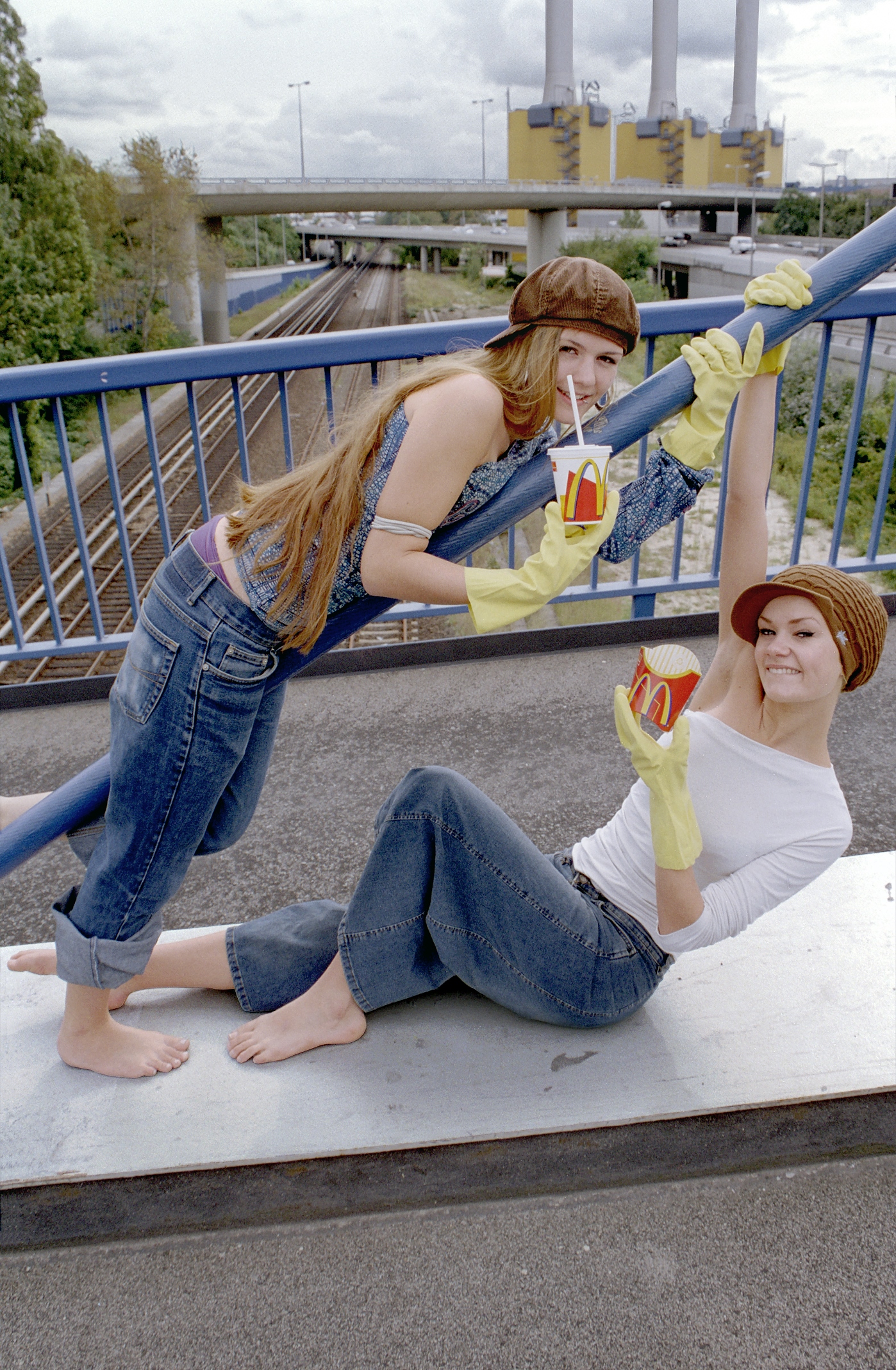 Fussgngerbrcke 'Hoher Bogen', A100, Imbiss, Heizkraftwerk Wilmersdorf
