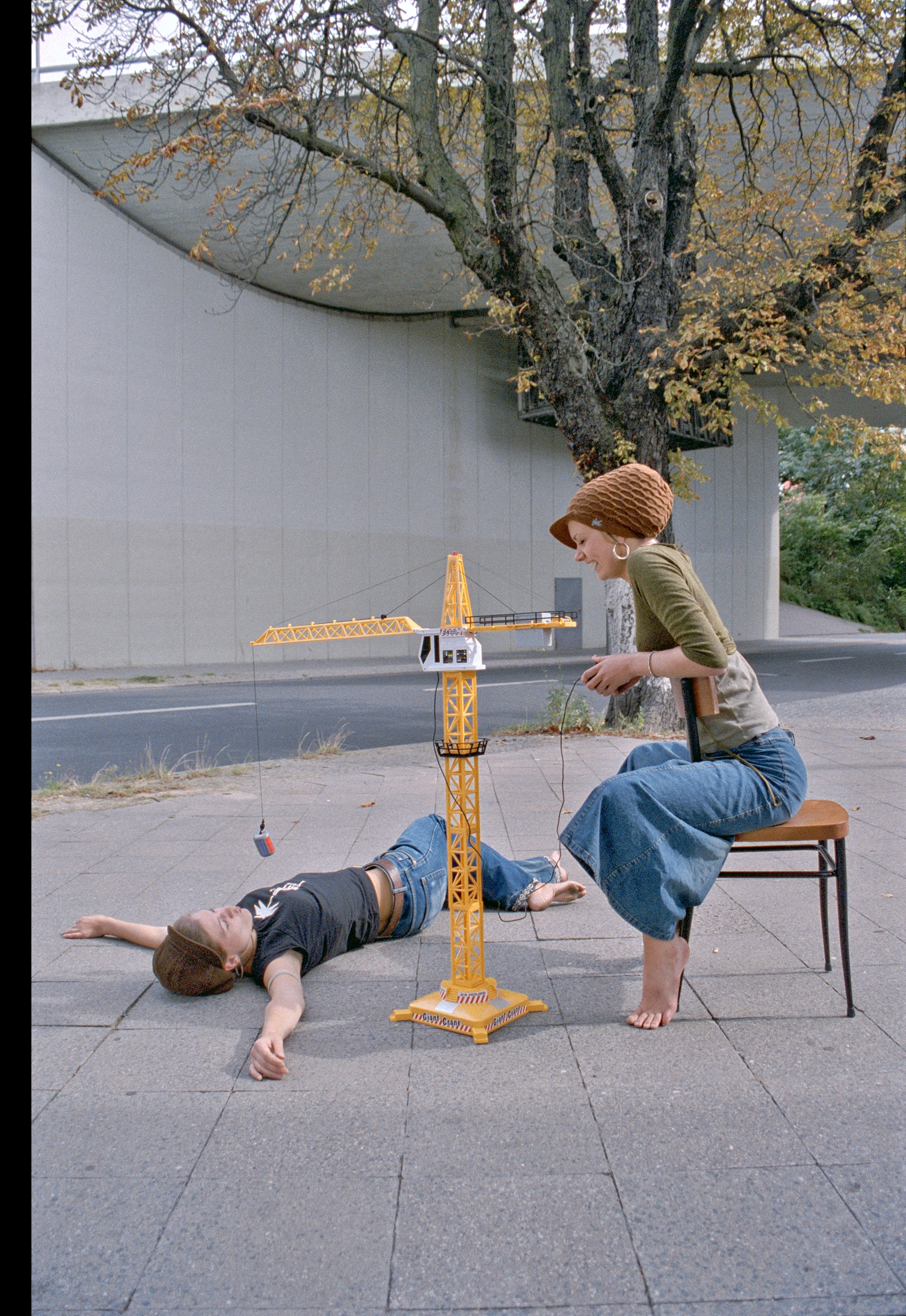 Hoher Bogen, Rudulstaedter Strasse, Giant Crane