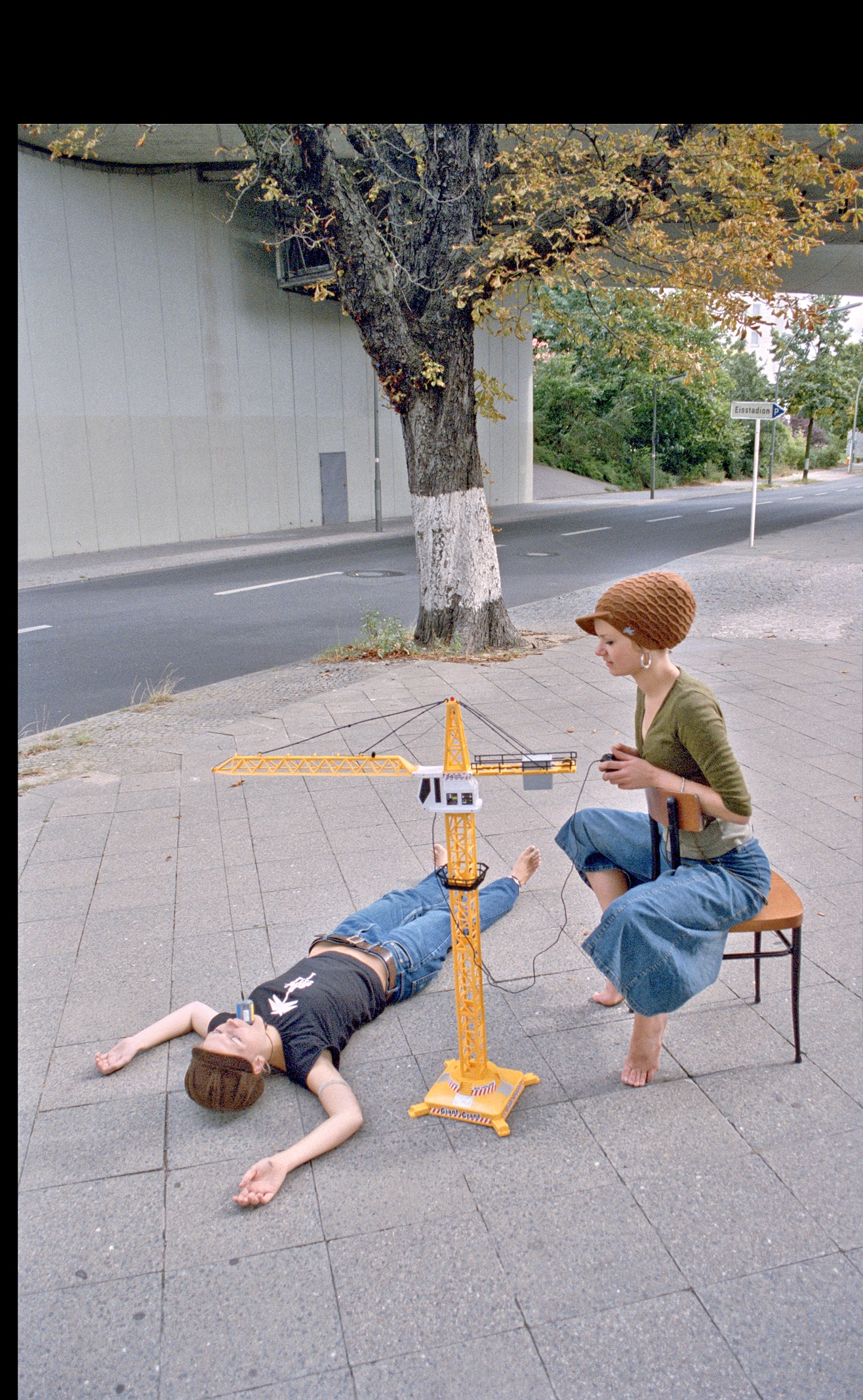 Hoher Bogen, Rudulstaedter Strasse, Giant Crane