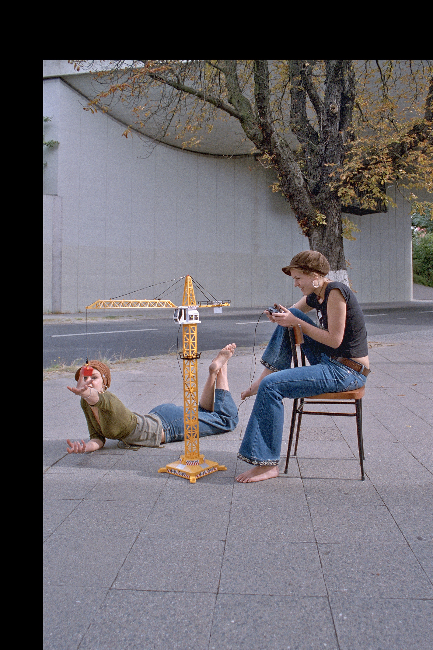 Hoher Bogen, Rudulstaedter Strasse, Giant Crane