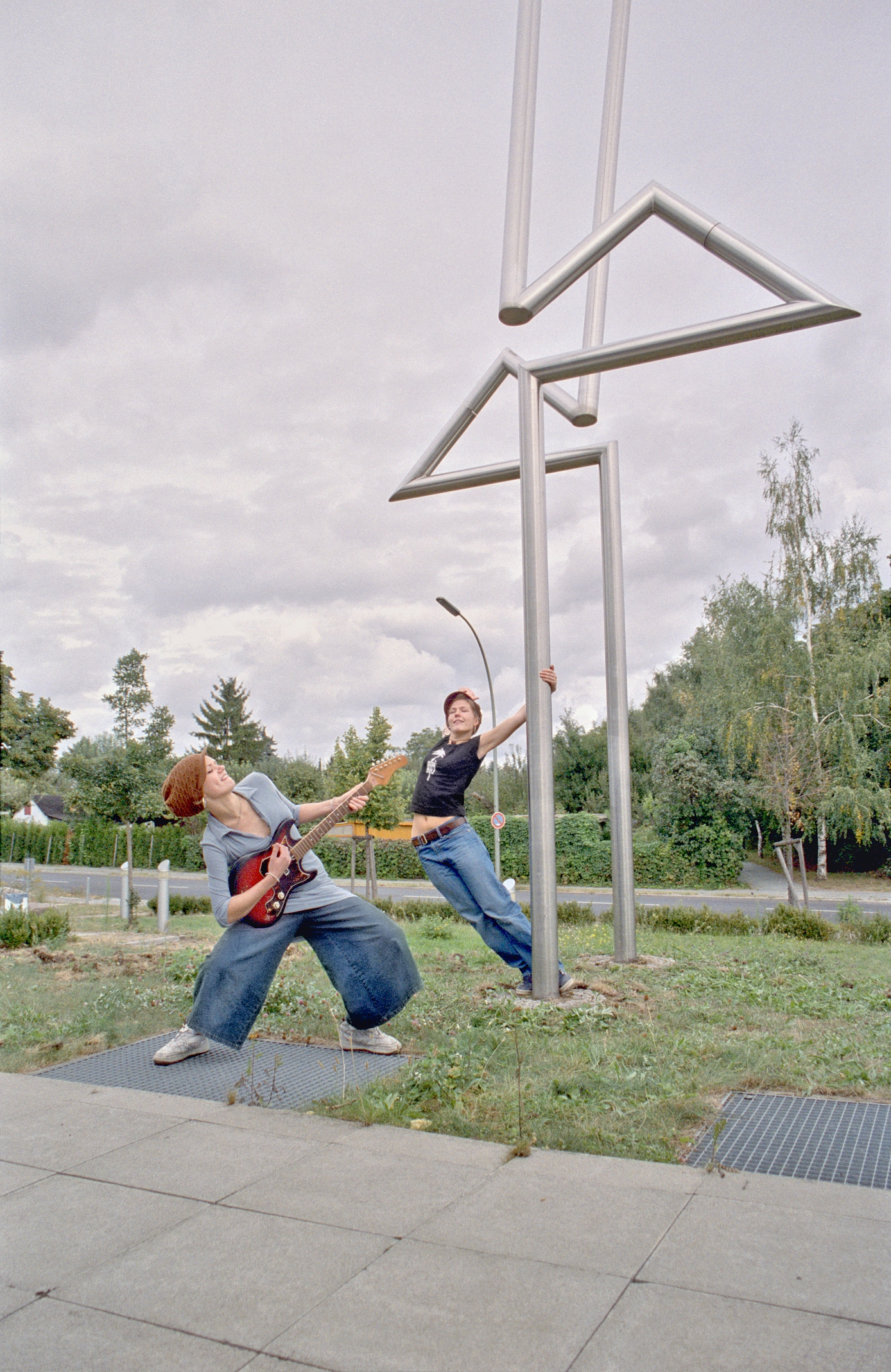 Gretel-Bergmann-Sporthalle, Rudolstdter Strasse, beim Hohen Bogen