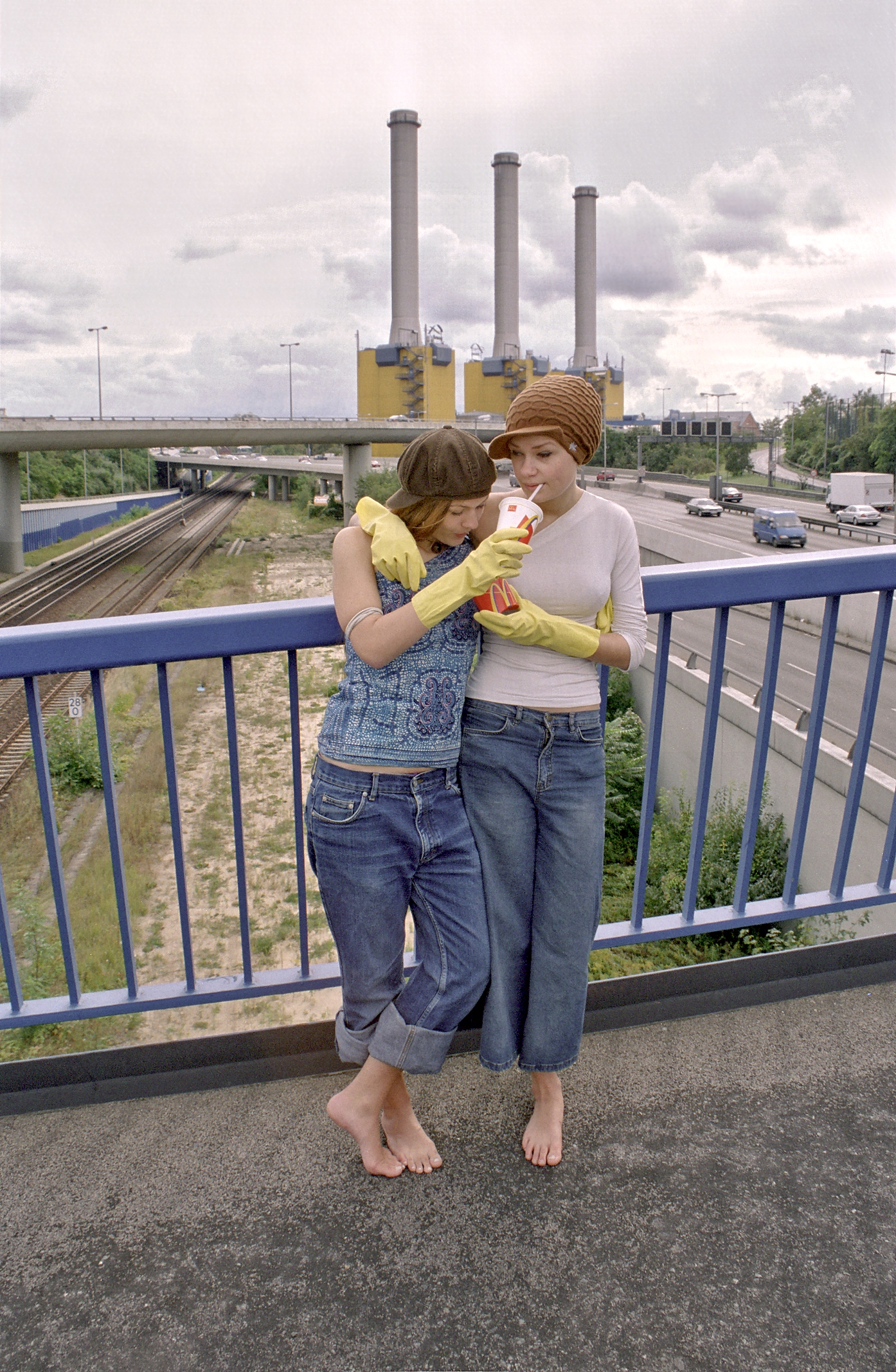 Fussgngerbrcke 'Hoher Bogen', A100, Imbiss, Heizkraftwerk Wilmersdorf