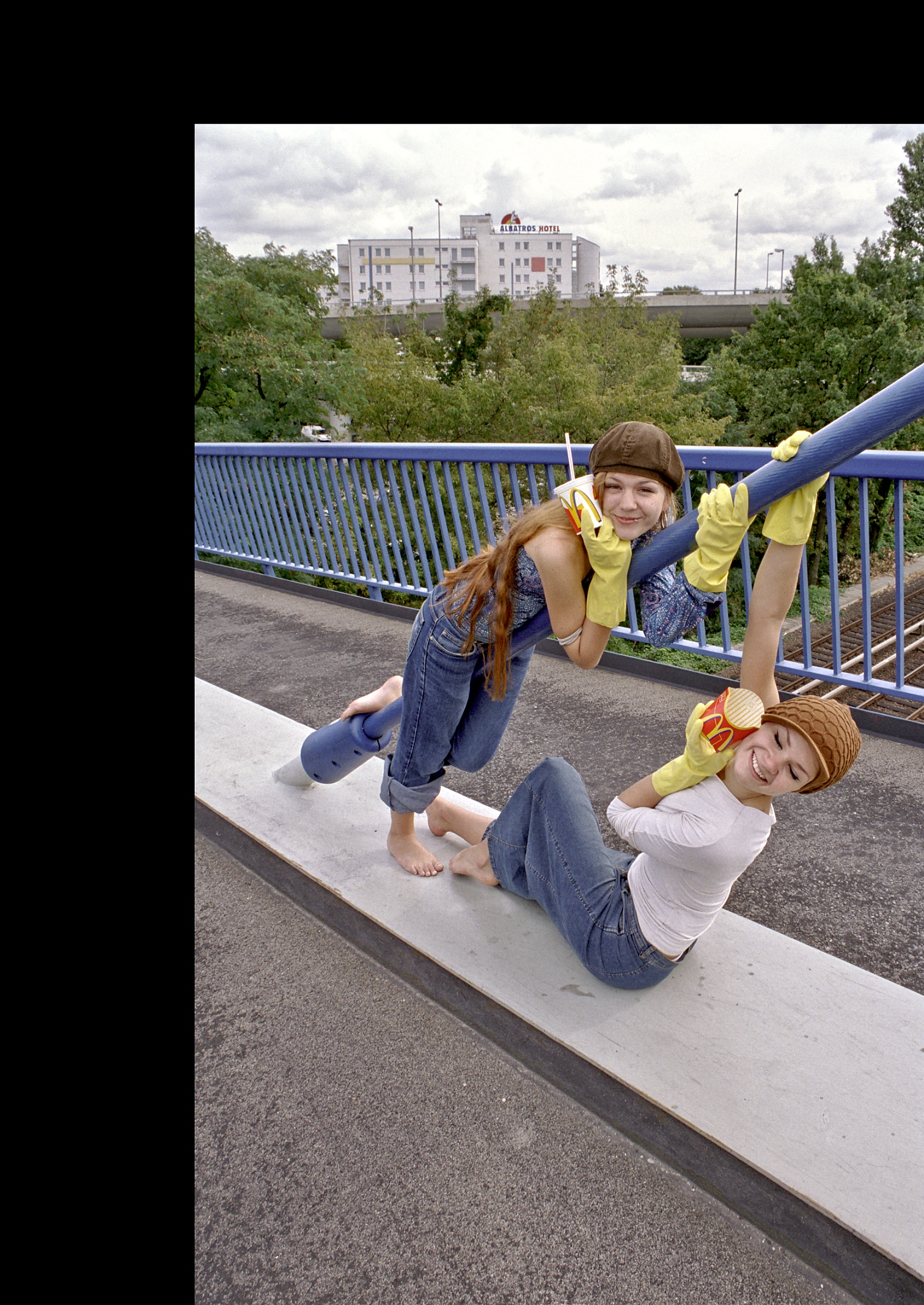 Hoher-Bogen-Imbiss-Ueberblendbild-A