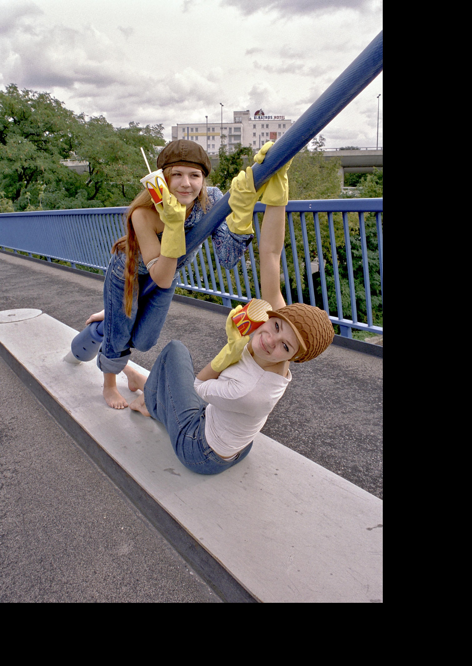 Hoher Bogen, A100, Imbiss