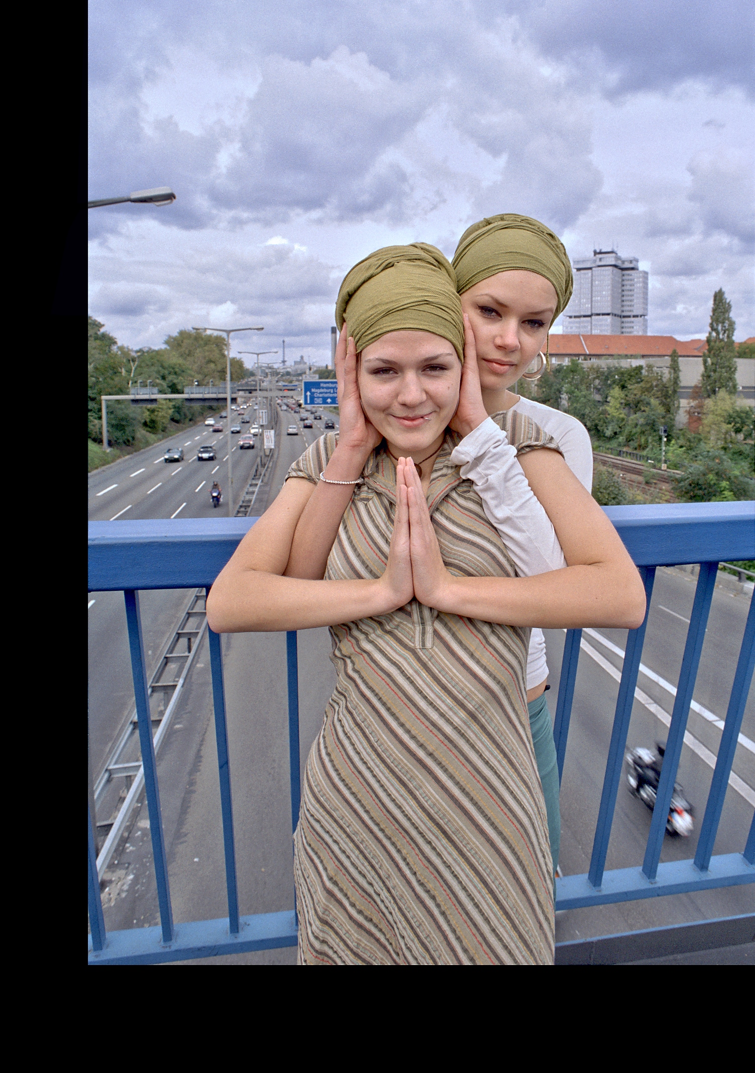 Hoher Bogen, A100, Blick nach Westen zum Funkturm