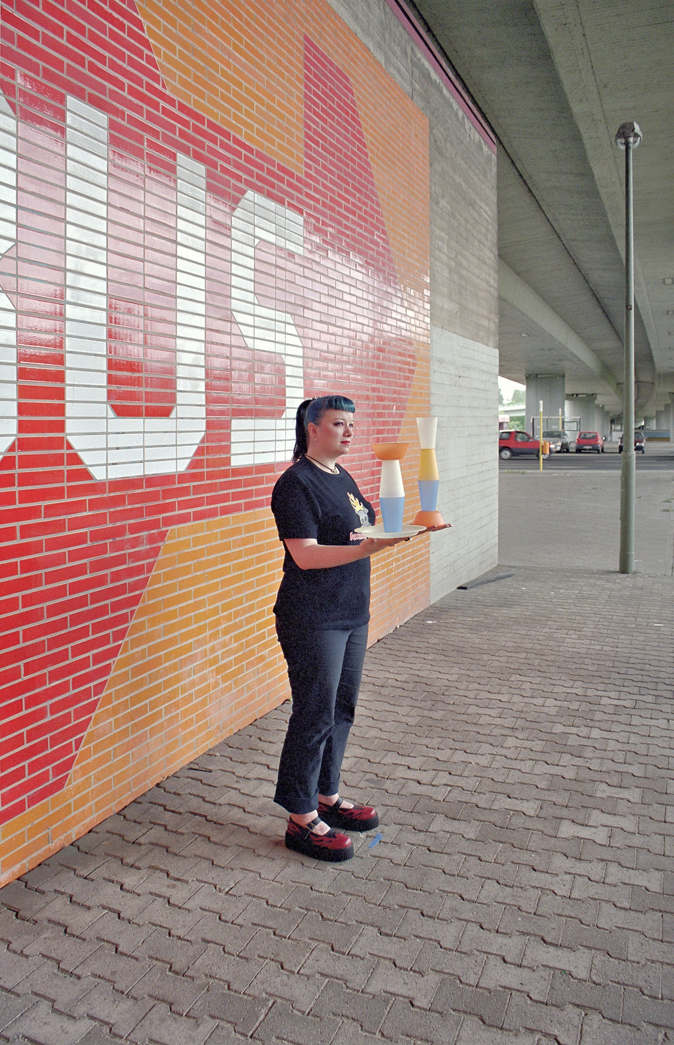 Jakob-Kaiser-Platz, Bus-Umsteigeanlage, Geschirr, Tegeler Weg