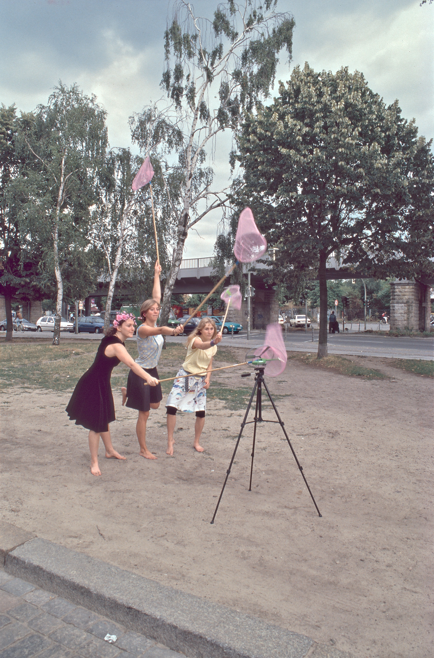 Skalitzer Strasse - Lausitzer Platz, Polizeihubschrauber keschen