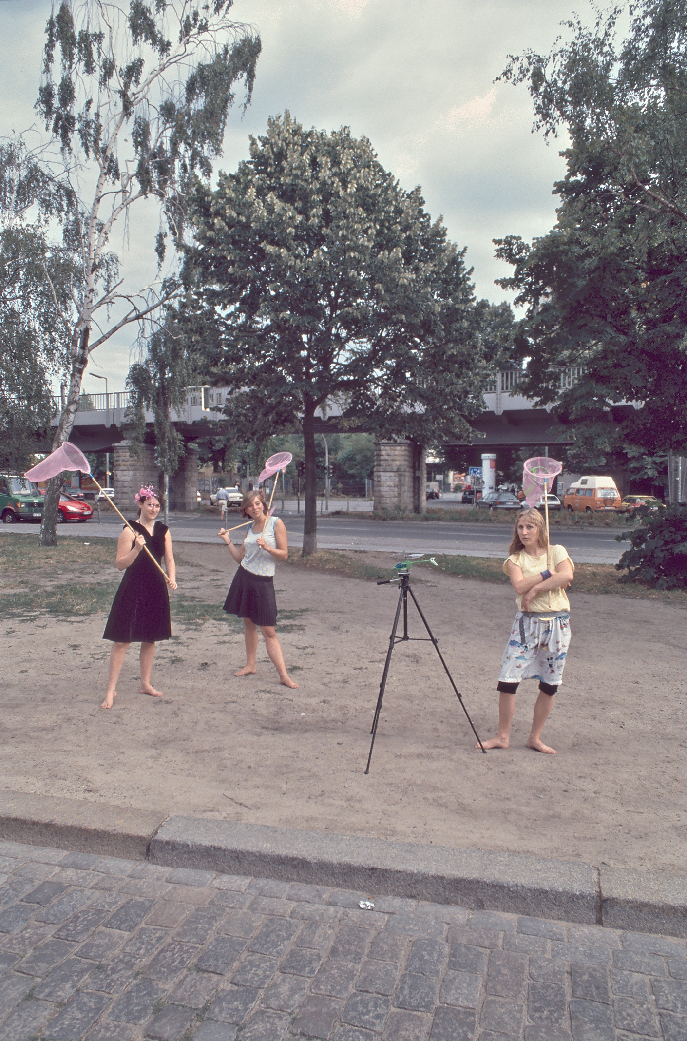 Skalitzer Strasse - Lausitzer Platz, Polizeihubschrauber keschen - Beobachtung
