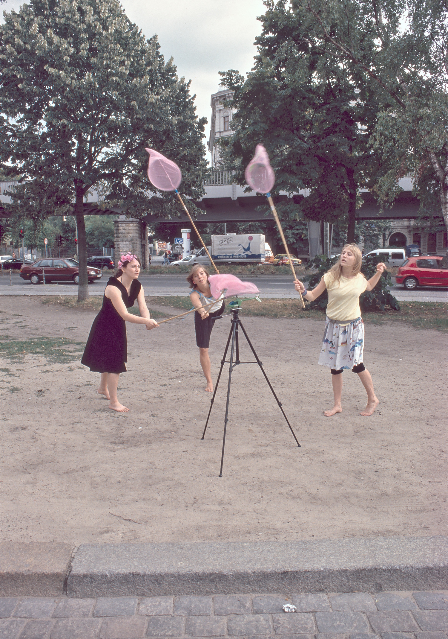 Skalitzer Strasse - Lausitzer Platz, Polizeihubschrauber keschen - Zugriff