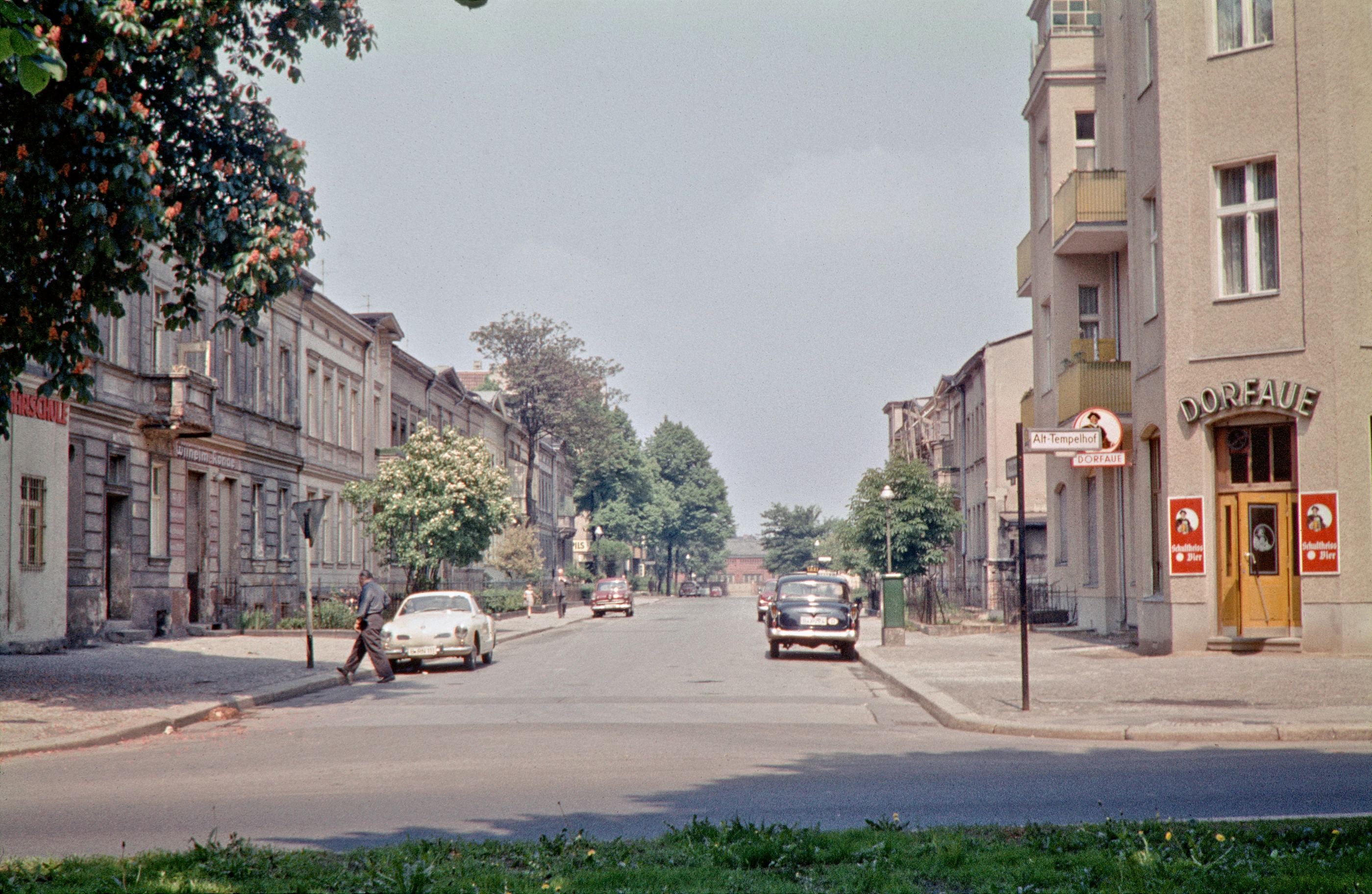 Berlin 50er-Jahre, Alt-Tempelhof, Ecke Neue Strasse