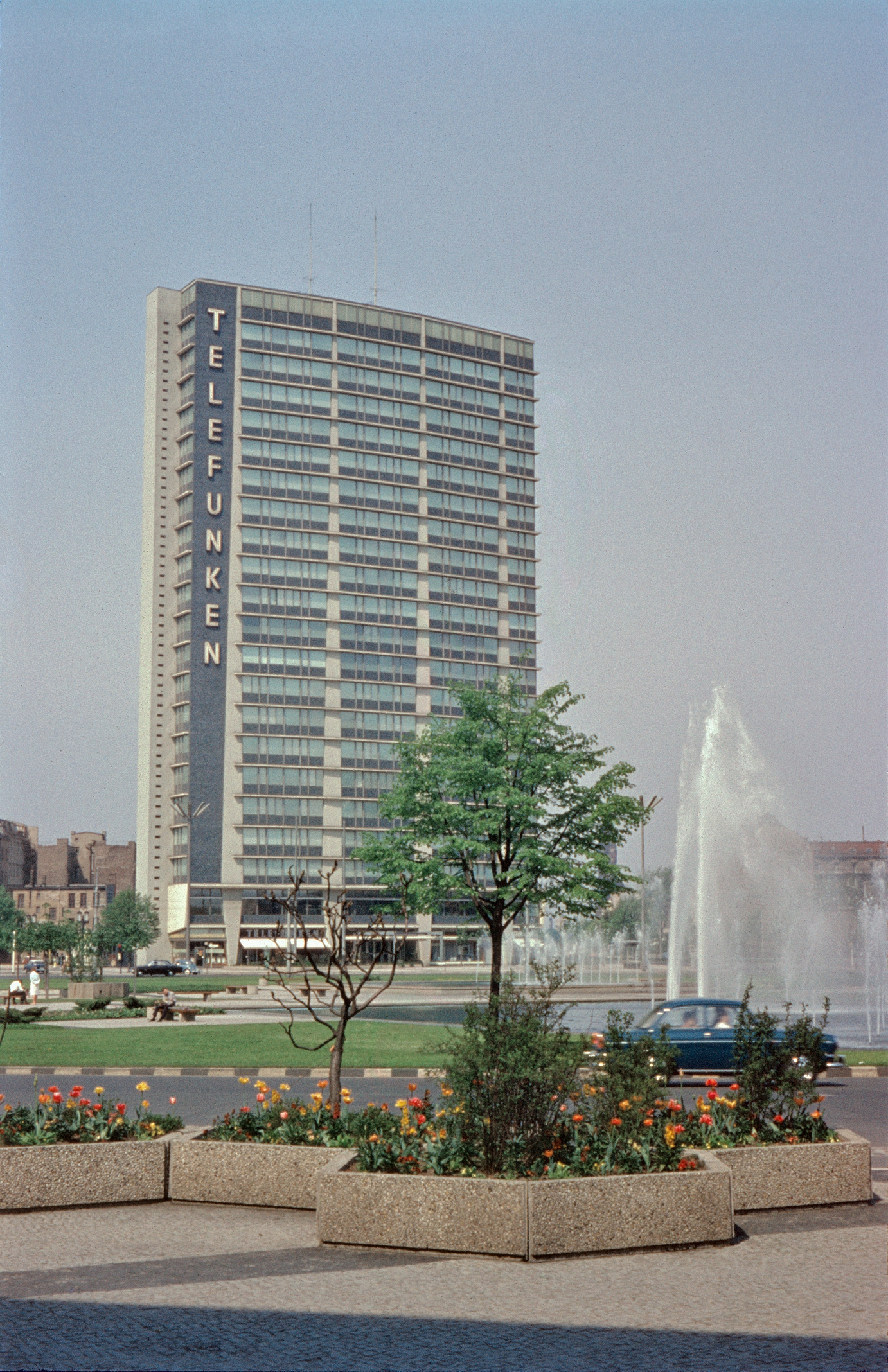 Berlin 60er-Jahre, Telefunken-Hochhaus am Ernst-Reuter-Platz