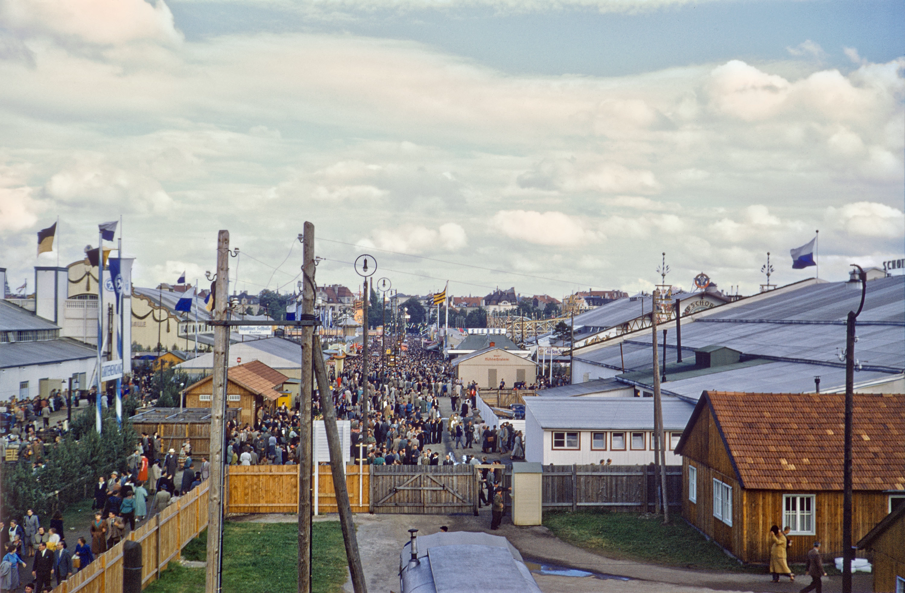 Deutschland, Oktoberfest, Querachse, Blick nach Osten