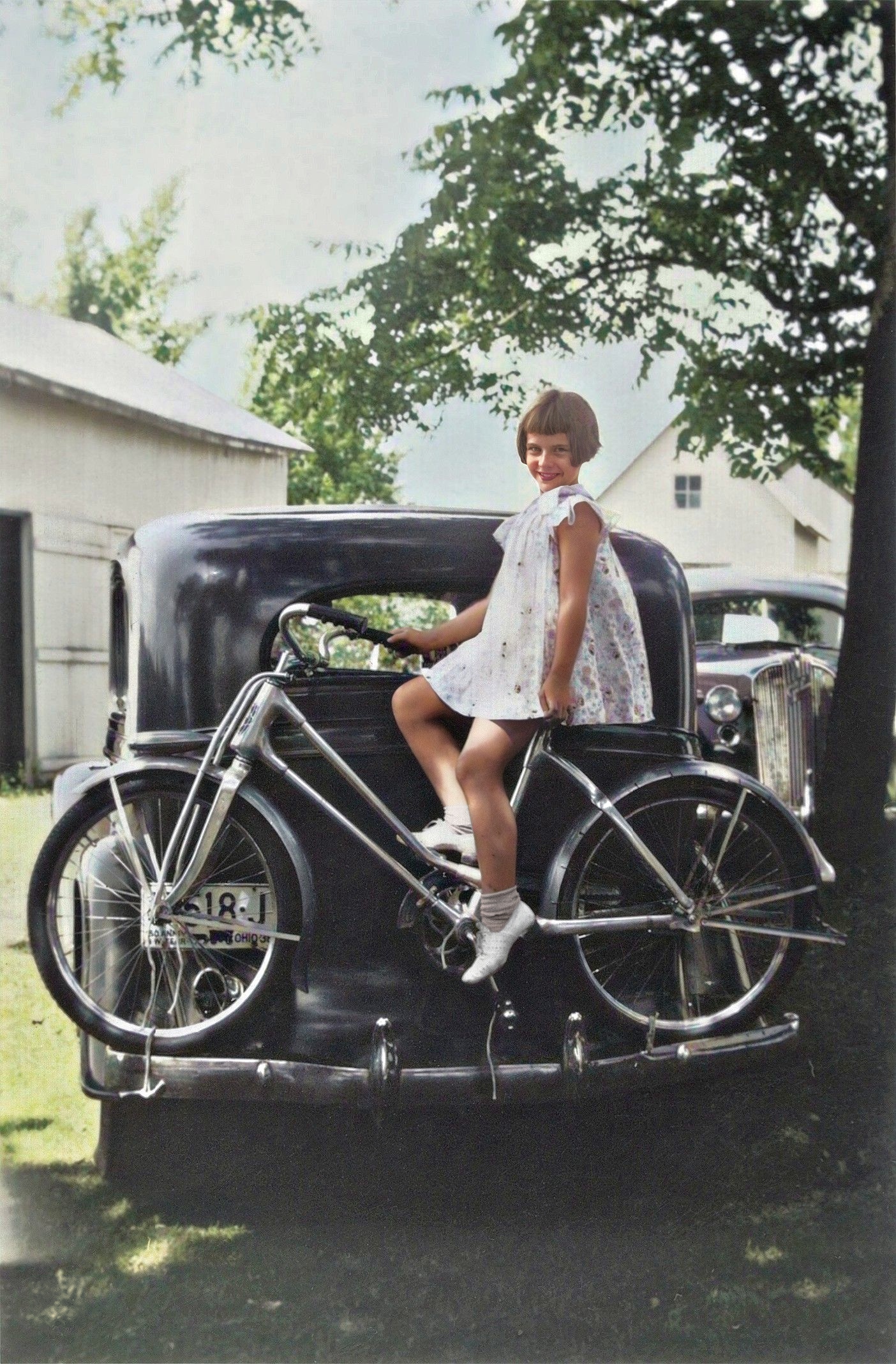 Fahrrad auf Autoheck, Ohio um 1930